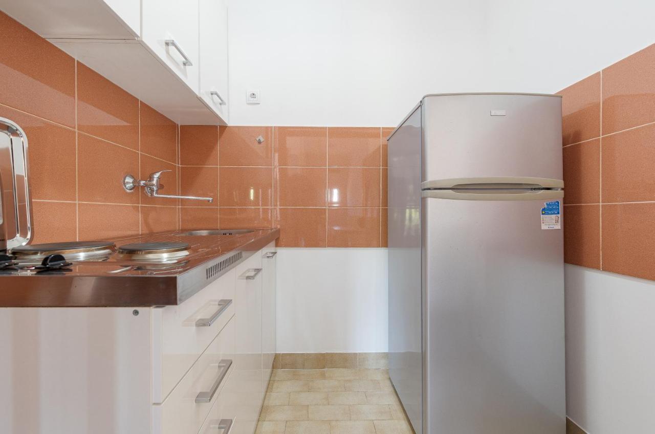 Apartmani Mila Gornji Karin Eksteriør bilde